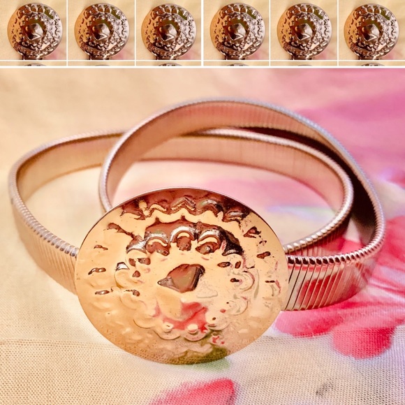 Vintage Gold Tone Serpentine Coil Stretch Belt - Picture 4 of 10